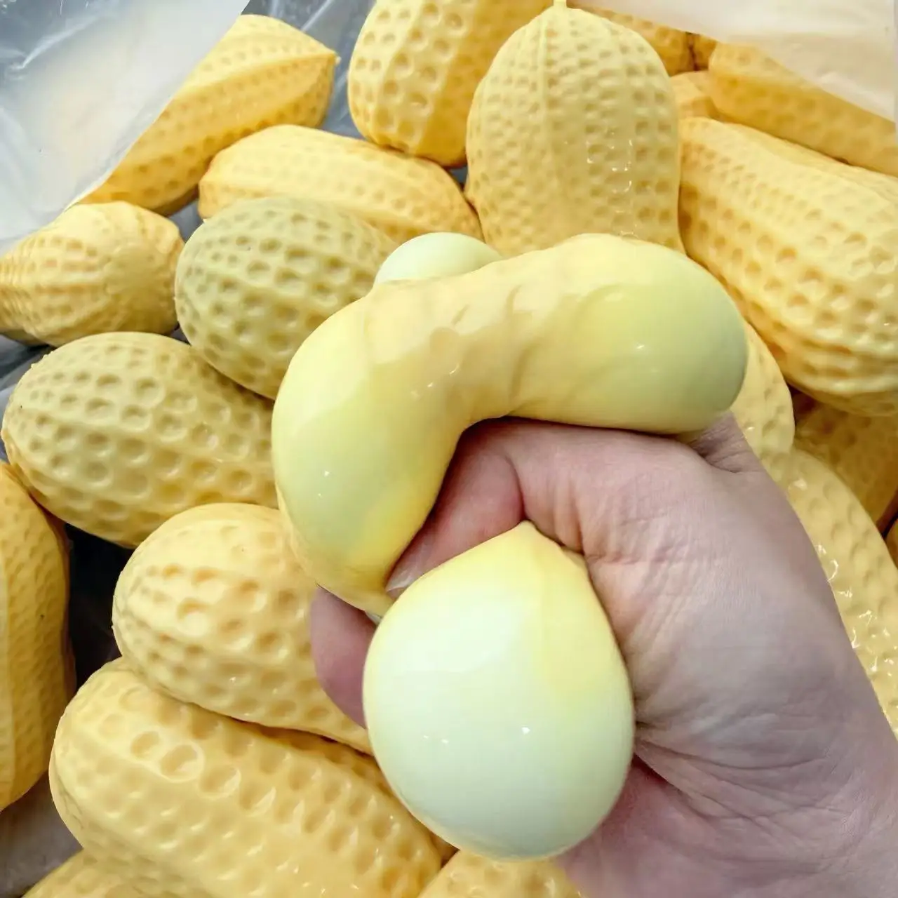 1pcs Big Size Peanut Squishy T - đánh giá và giá Party Games For Adults And Kids